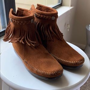 MINNETONKA - High Top Back Zip Boot